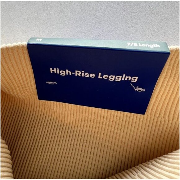 JoyLab Women's Seamless Cable Knit 7/8 Leggings Ivory Size Medium - Picture 8 of 13